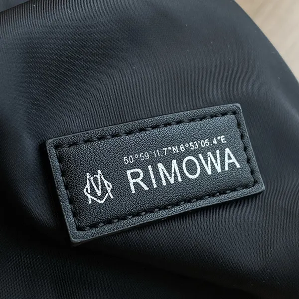 素敵な リモワ 折りたたみ バックパック 偽物 rih89220