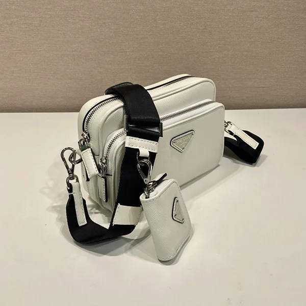 プラダ メンズ サフィアーノレザー ショルダーバッグ スーパーコピー 2VH170