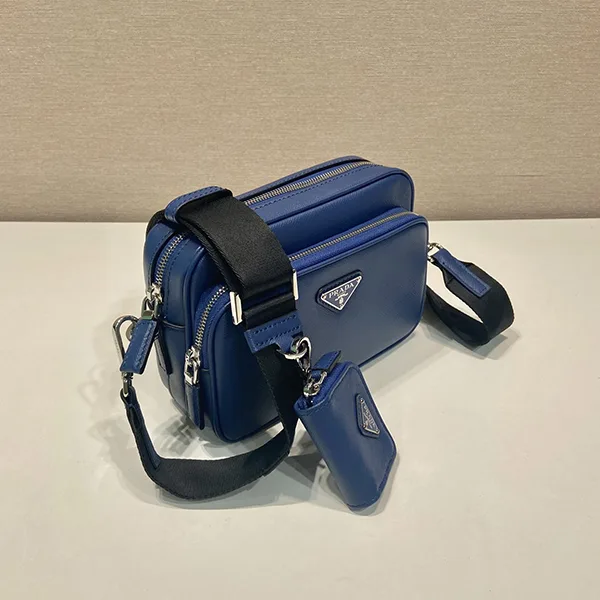 プラダ◇メンズ サフィアーノレザー ショルダーバッグ N級品 pua11278