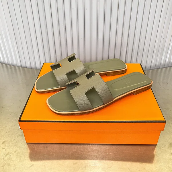 25絶対欲しい!エルメス Sandales Oran オランサンダル N級品 eru86457