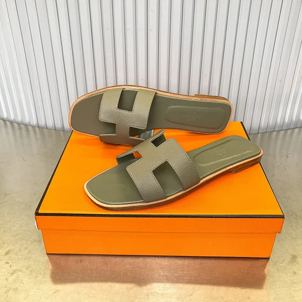 25絶対欲しい!エルメス Sandales Oran オランサンダル N級品 eru86457