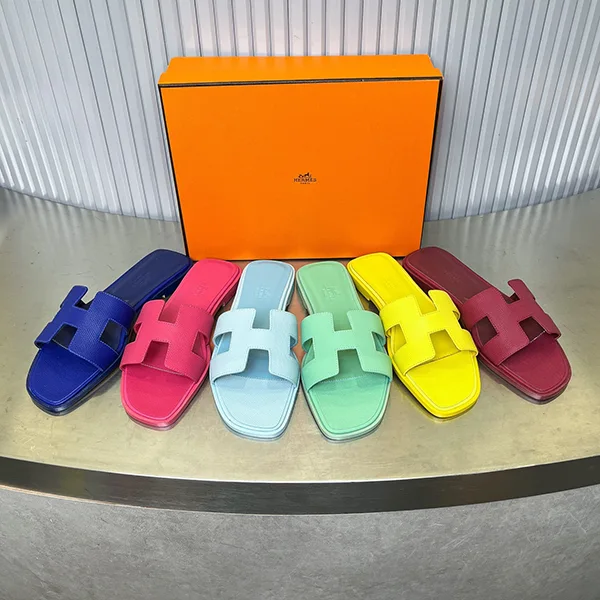 目を惹く逸品!エルメス コピー Sandales Oran オランサンダル era64817