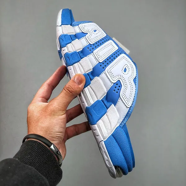 ☆大人気☆ナイキ☆エア モア アップテンポ スライド 偽物/Air More