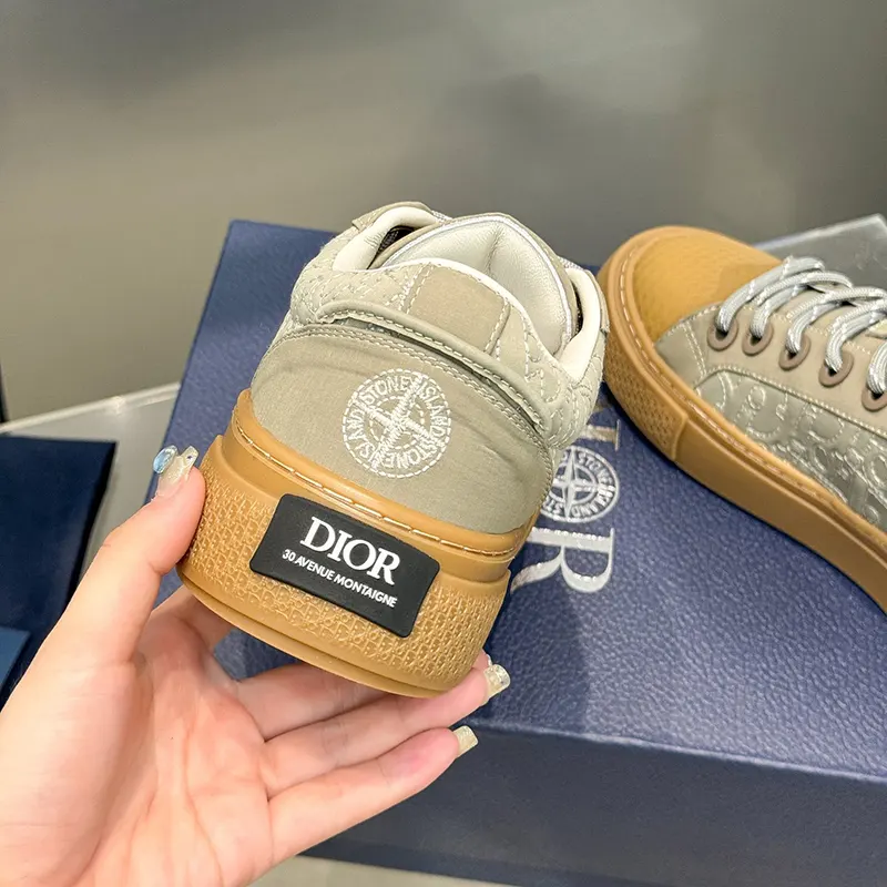 注目★ディオール フェイク AND STONE ISLAND B33 スニーカー del54051