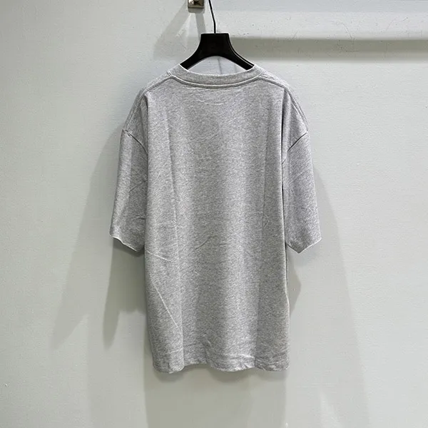 アレキサンダーワン コピー ライトグレー コットン ボクシーロゴ tシャツ UCC3251