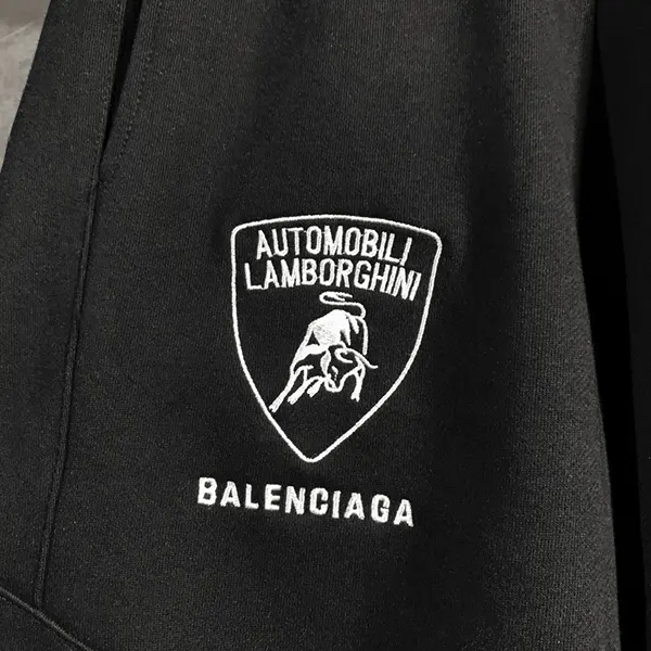 一目惚れ♪ バレンシアガ × Lamborghini ラージ ショートパンツ baf92546
