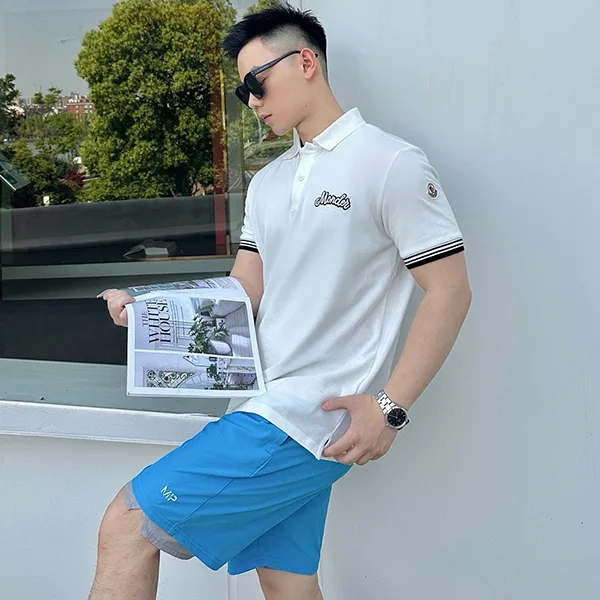 【モンクレール】ロゴ刺繍半袖ポロシャツ ブラック&ホワイト K10918A0