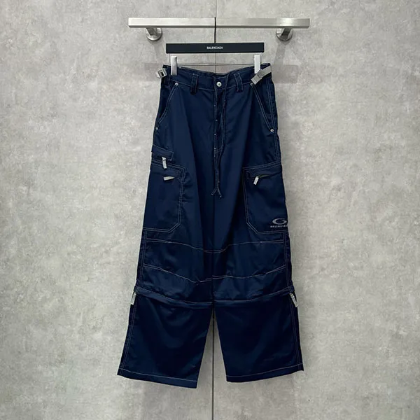 都会的 バレンシアガ カーゴパンツ 偽物 UTILITY WORK ジップポケット bac64062