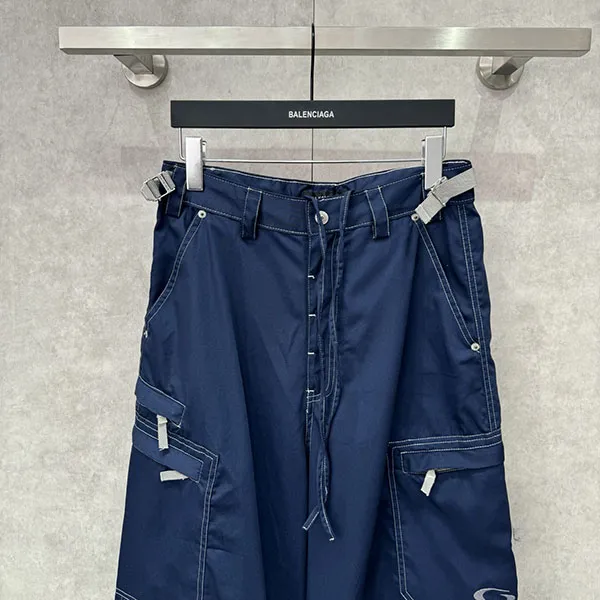 都会的 バレンシアガ カーゴパンツ 偽物 UTILITY WORK ジップポケット bac64062