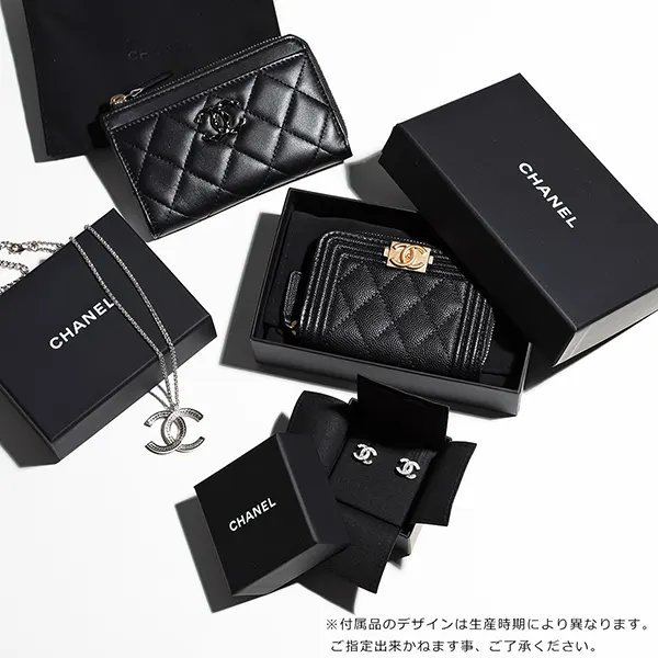 大人気！シャネル シルバーココマークロゴ カードケース コピー shk85362