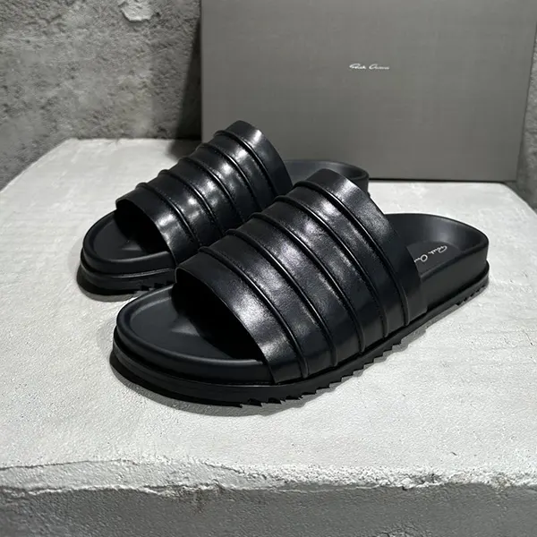 ギフトに最適 リックオウエンス ルールマンサンダル Sandal Black riv35748