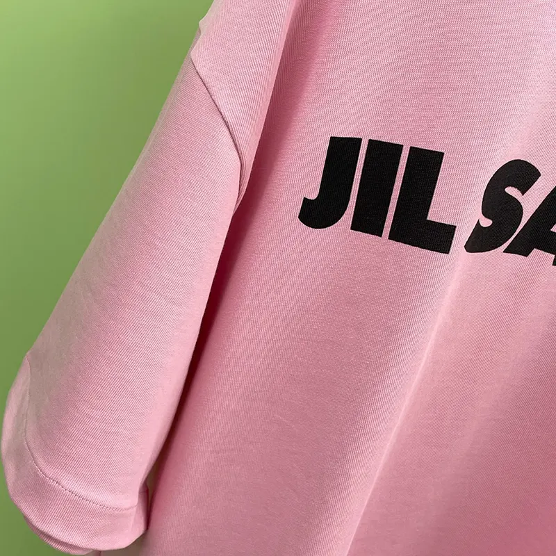 素敵なジルサンダー クルーネック パロディ ロゴ Tシャツ 半袖 カットソー Jix01105