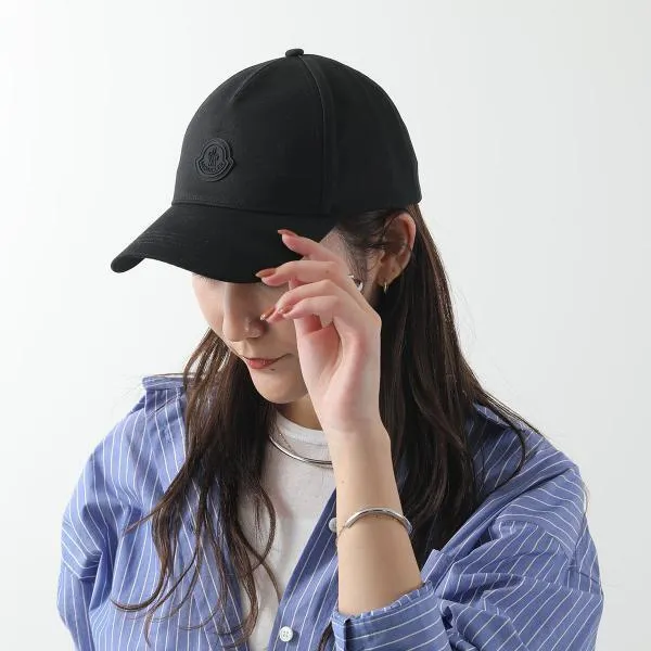 モンクレール Matt Black べーズボールキャップ 偽物 3B00013