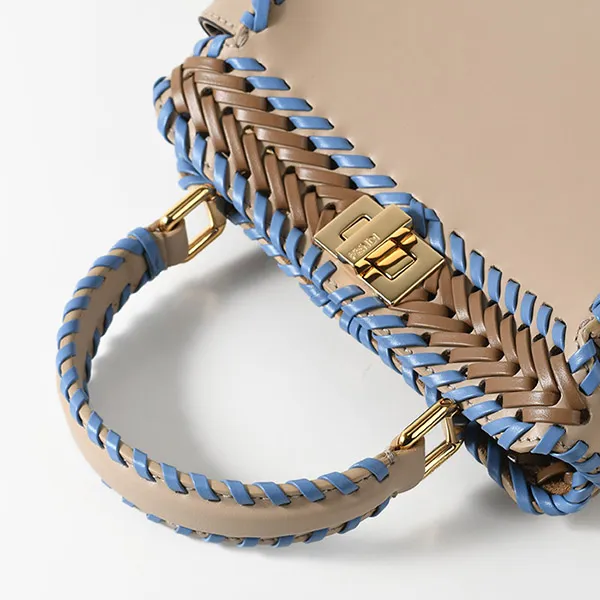 フェンディ ピーカブー ミニ ハンドバッグ コピー 8BN244