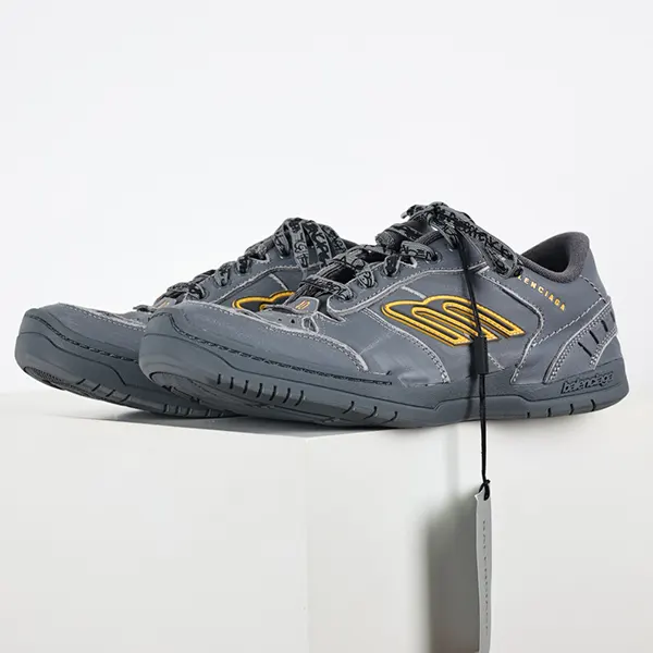お洒落 バレンシアガ グレー イエロー  Hamptons Worn-out スニーカー 激安 bau14162
