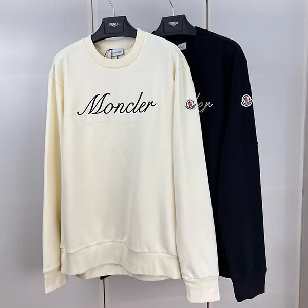 ブティック♪ モンクレール 刺繍ロゴ コットン スウェットシャツ mob50675