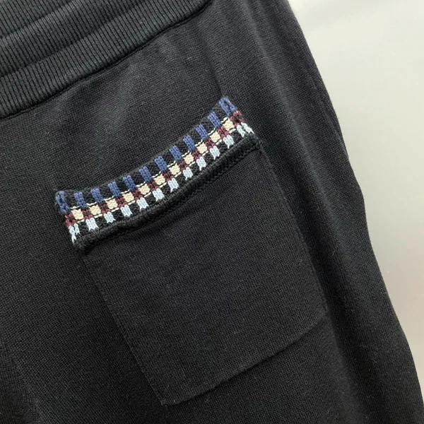 ルイヴィトン《ニットスウェットパンツ 偽物》ブラック ロゴ 1AHVN