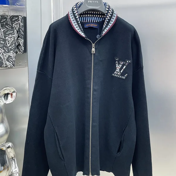 【海外限定】人気のルイヴィトン ニットボンバージャケット 偽物 vun27961