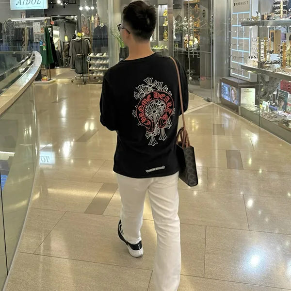 クロムハーツ 長袖Tシャツ 偽物 レッドシャドウクロス Kug09488