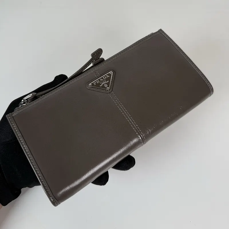 プレゼント最適並行輸入品 プラダ ソフトルックスレザー 財布 pup23014