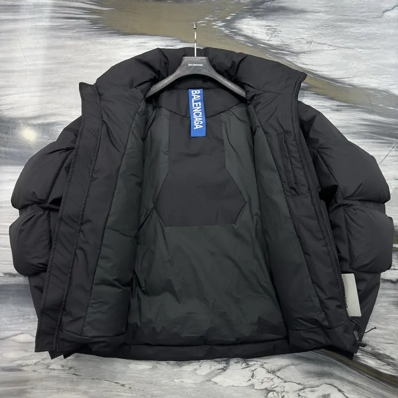 最新でオシャレ バレンシアガ BOXY PUFFER ジャケット スーパーコピー bas04356