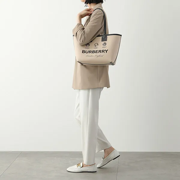 バーバリートートバッグ スーパーコピー HERITAGE TOTE ヘリテージ レディース ラベルプリント 8063120