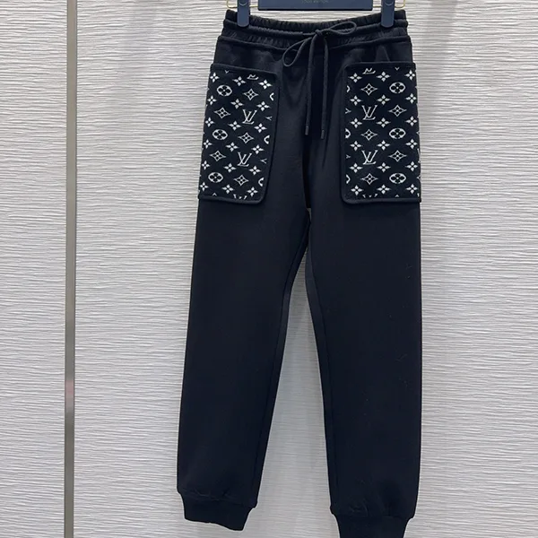 希少【ルイヴィトン パチモン】アクセントジップアップフーディ 上下セット 1AHZFB