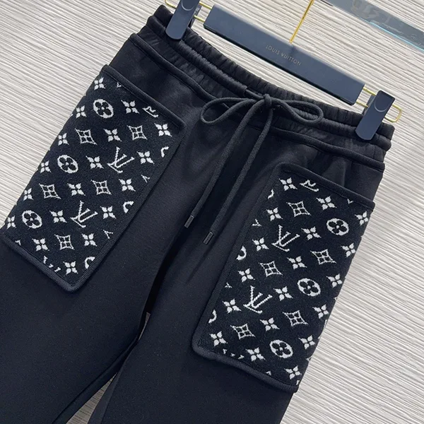 希少【ルイヴィトン パチモン】アクセントジップアップフーディ 上下セット 1AHZFB