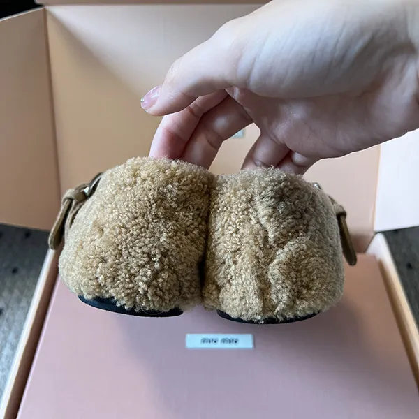 ◆完売前に◆【ミュウミュウ】シアリングバレリーナ 偽物 myg92232