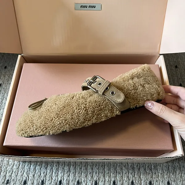 ◆完売前に◆【ミュウミュウ】シアリングバレリーナ 偽物 myg92232