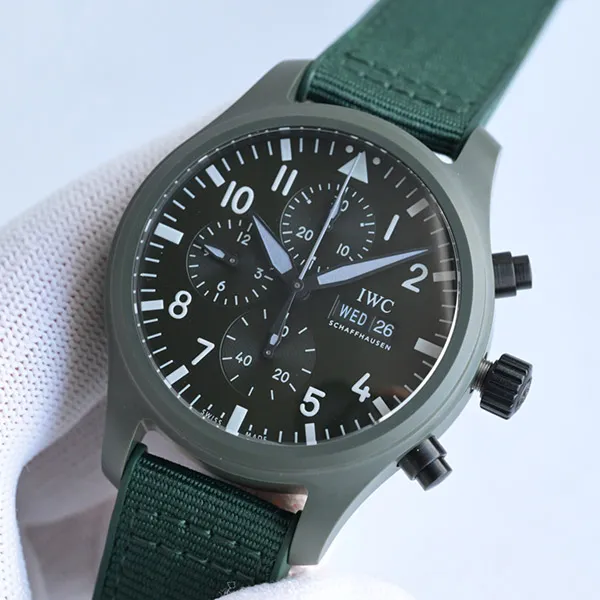 IWC スーパーコピー パイロット ウォッチ クロノグラフ トップガン “ウッドランド” IW389106