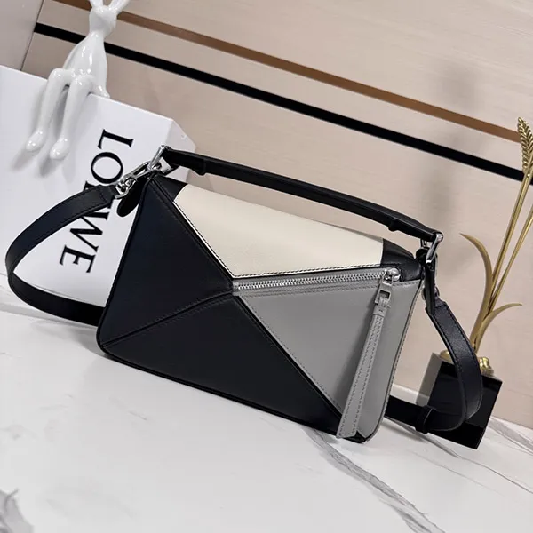 ロエベ x Albers ナッパカーフスキンのスモールパズルバッグ 偽物 lod30824