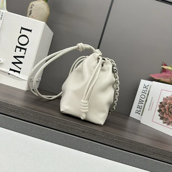 超人気☆ロエベ フラメンコパース バッグ 偽物 メローナパラム ミディアム A411F