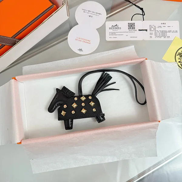 エルメス バッグチャーム コピー ロデオ ロック PM H086961C