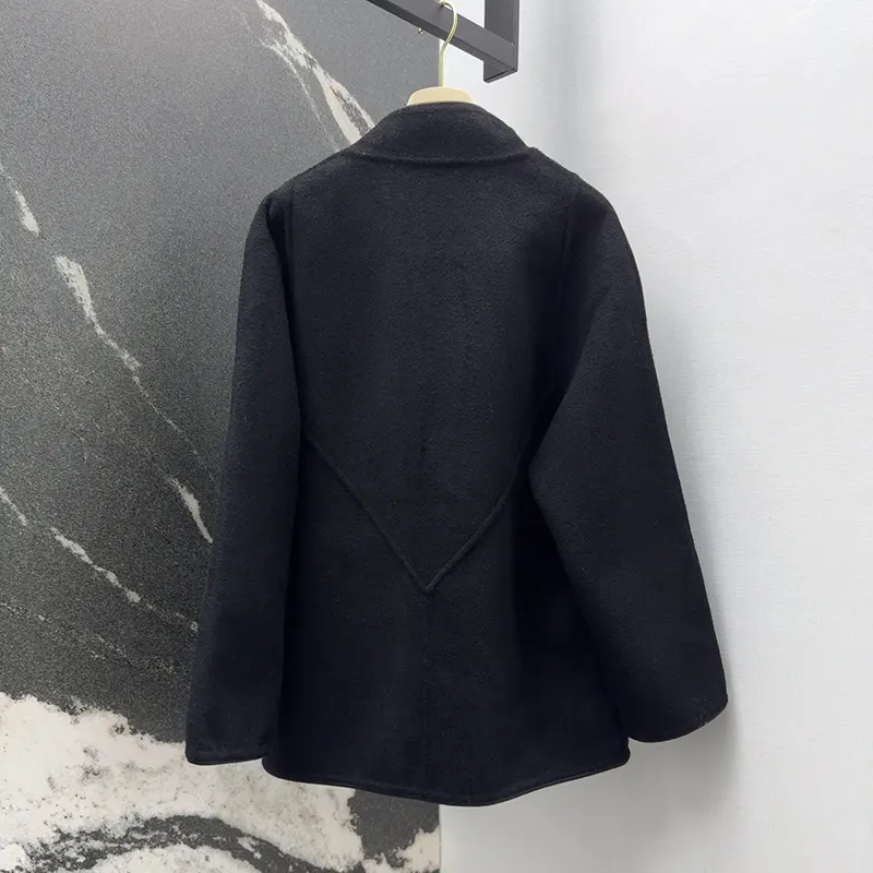 n級品 おすすめルイヴィトン パロディ ダブルフェイス クリップ フロントコート 1AIPNQ