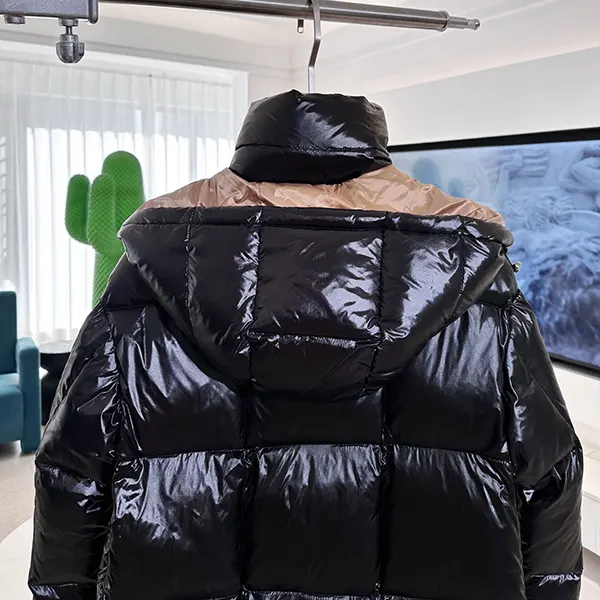 n級品 おすすめ モンクレール Huppelongロングダウンジャケット ロゴ