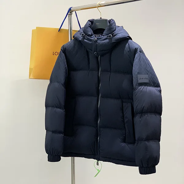【LV◆シンプルで機能的!!】ルイヴィトン ダウン ジャケット コピー 1AGIJC