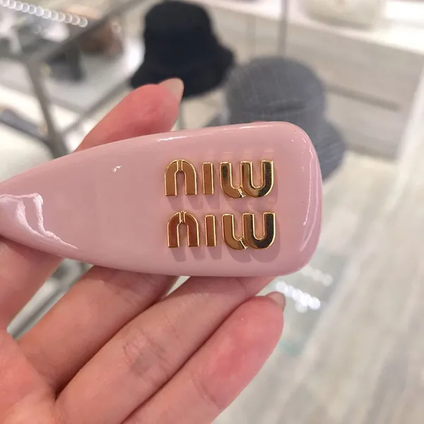 定番人気♡】☆ミュウミュウ スーパーコピー☆パテントレザー ヘア