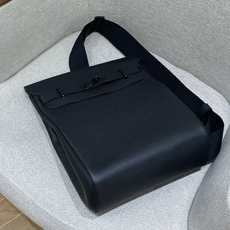 追跡付エルメス メンズバッグ Hac a dos PM ブラック erv01532