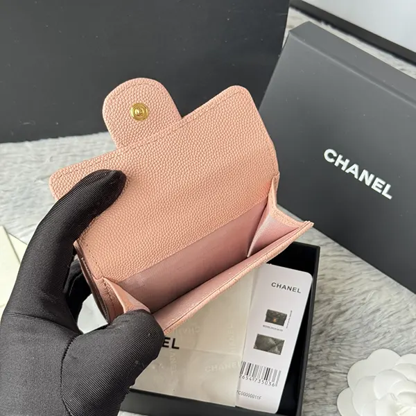 プレゼント最適 シャネル コンパクト 財布 コピー 三つ折り sha42272