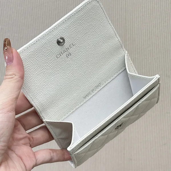 プレゼント最適 シャネル CC コメットロゴなフラップカードホルダー shh44399