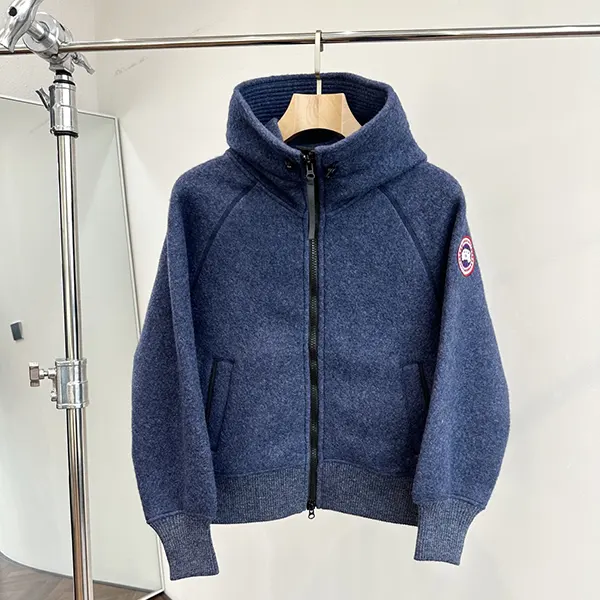 n級品 おすすめ カナダグース コピー チリワック ボンバー カインド フリース Caw22345