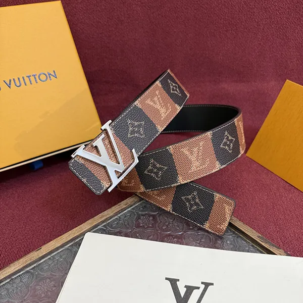 ルイヴィトン コピー☆ベルト・LV イニシャル カレッジ 40MM リバーシブル M4381S