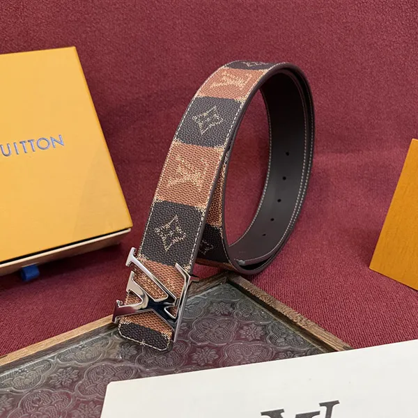 ルイヴィトン コピー☆ベルト・LV イニシャル カレッジ 40MM リバーシブル M4381S