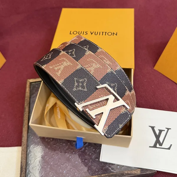 ルイヴィトン コピー☆ベルト・LV イニシャル カレッジ 40MM リバーシブル M4381S