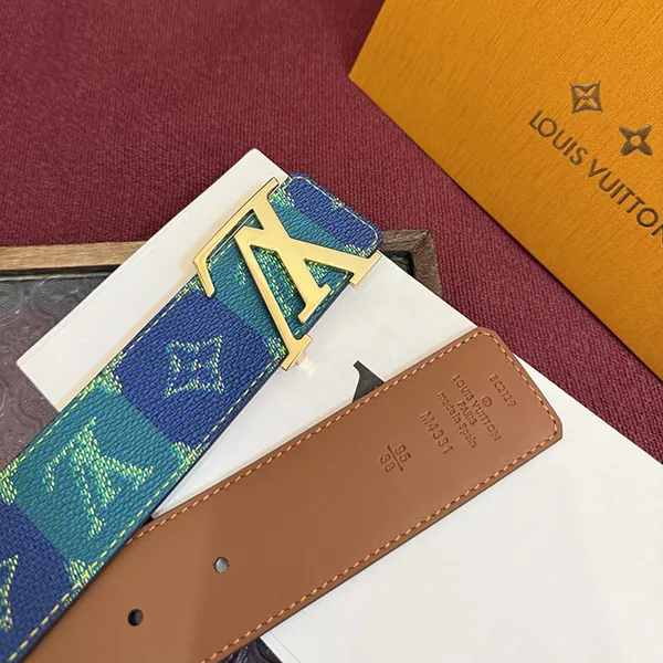 ルイヴィトン スーパーコピー☆ベルト・LV イニシャル カレッジ 40MM リバーシブル M4381T