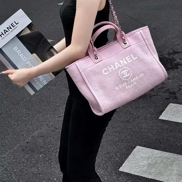 使いやすく上品【シャネル】ドーヴィル キャンバス ショッピングバッグ コピー B08435