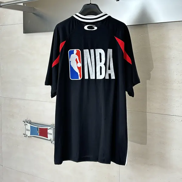 バレンシアガ Nba Collaboration オーバーサイズ Tシャツ baf42096