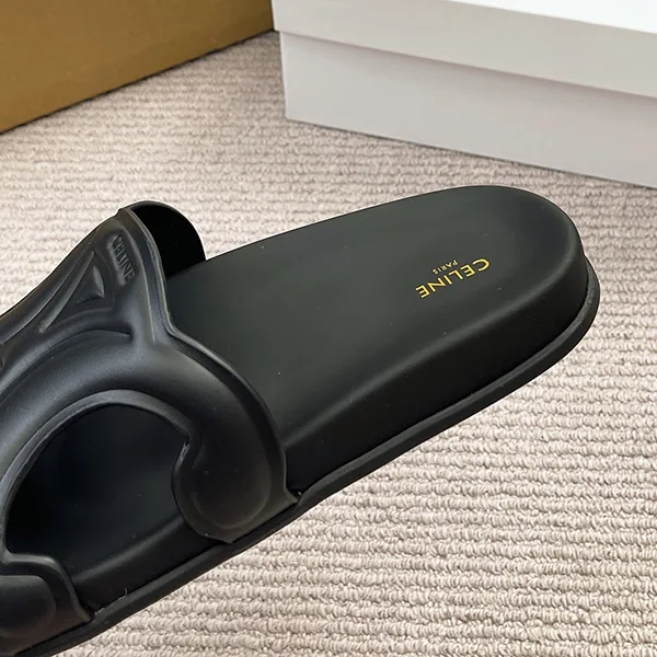 セリーヌ ♪ トリオンフ スライドサンダル N級品 367365348C04