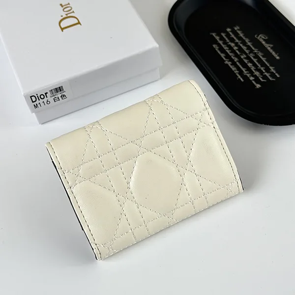 注目★ディオール LADY ディオール レザーボウ付き 三つ折りミニ財布 S01810